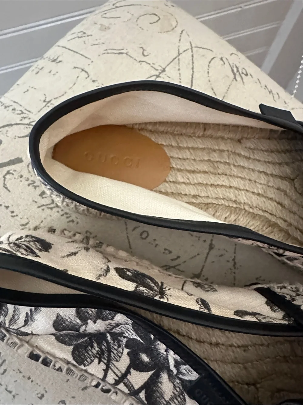 Gucci espadrille flats